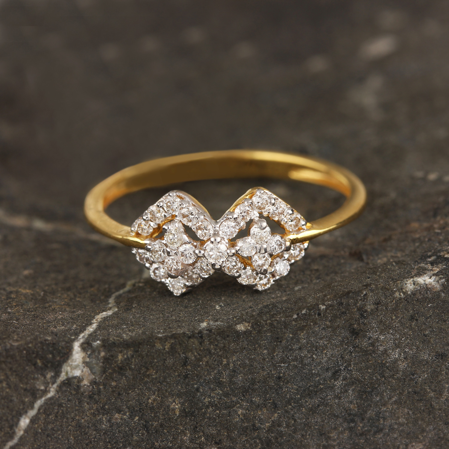 Gold Ring With Diamond