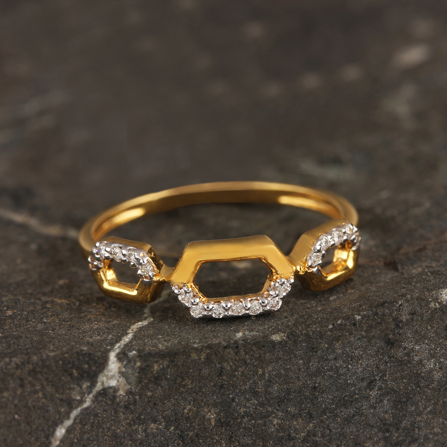 Beautiful Ring In Gold