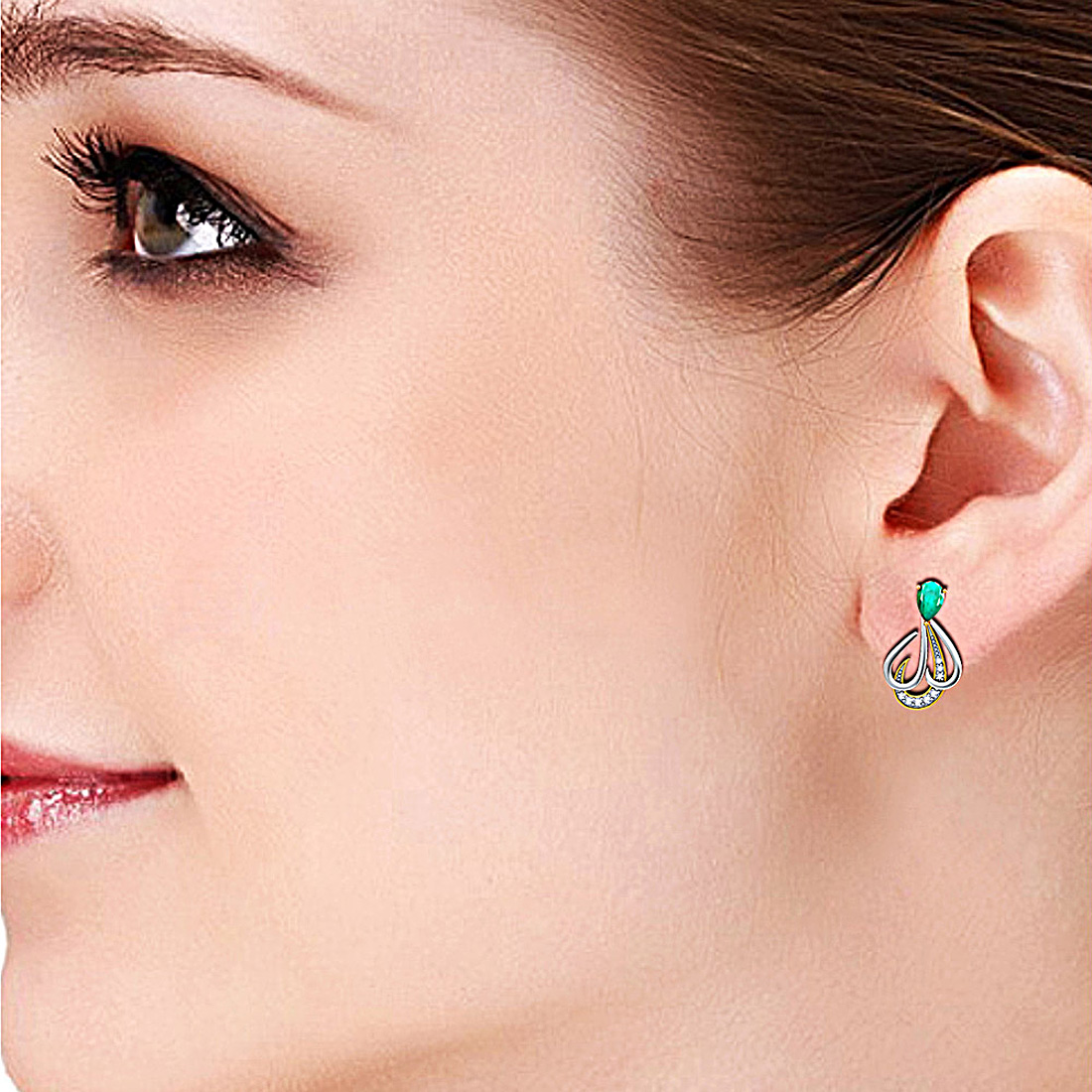 Beautiful Diamond Earring with Emeralds